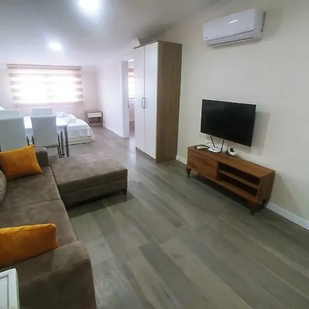 Apartment Mandalina Apart
